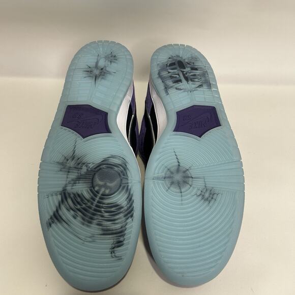 Hayley Wilson x Nike SB Dunk Low “Court Purple” - Picture 5 of 6
